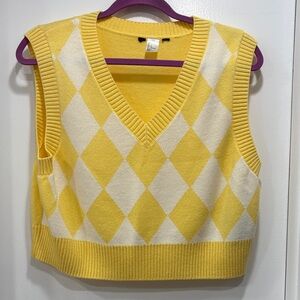 H&M Yellow and White Argyle Crop Top